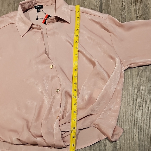Express Women's Blush Button-Up Blouse - Picture 8 of 9